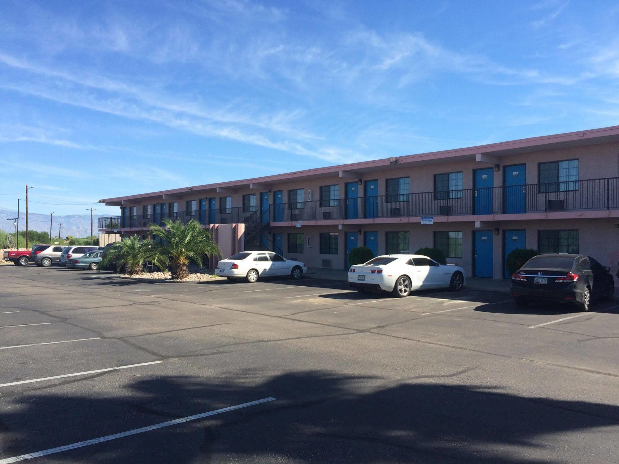 Travel Inn 土桑 外观 照片